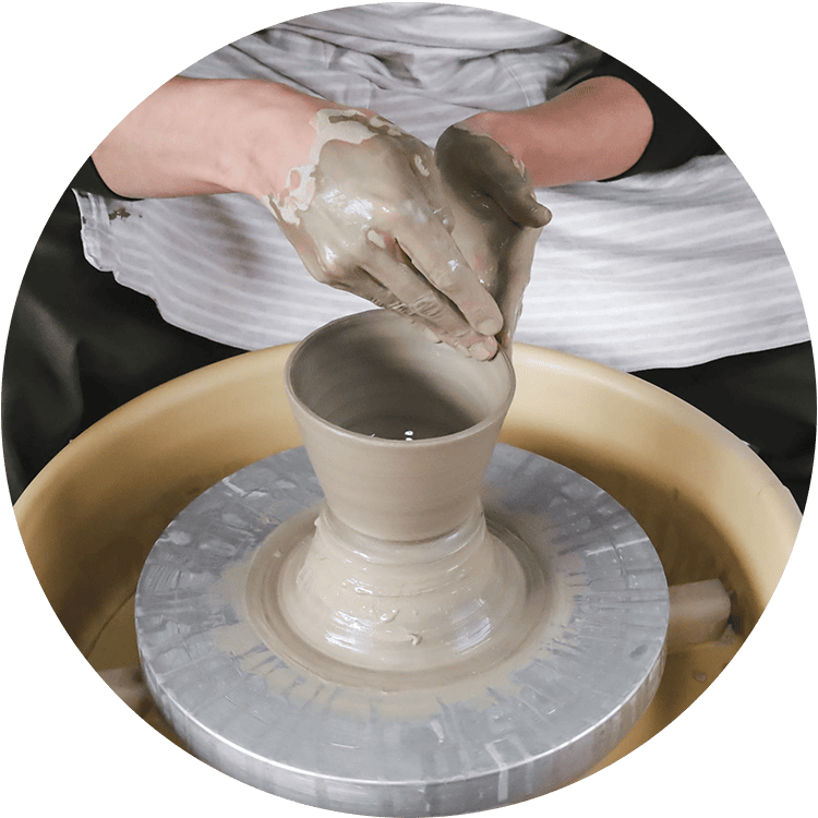 ろくろ成形の写真