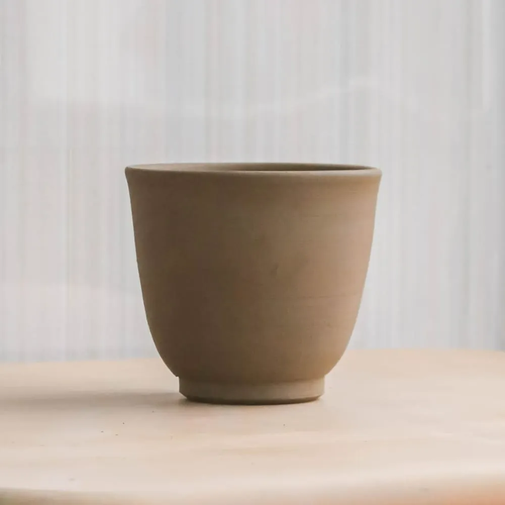 取手を取り付ける前のカップの写真